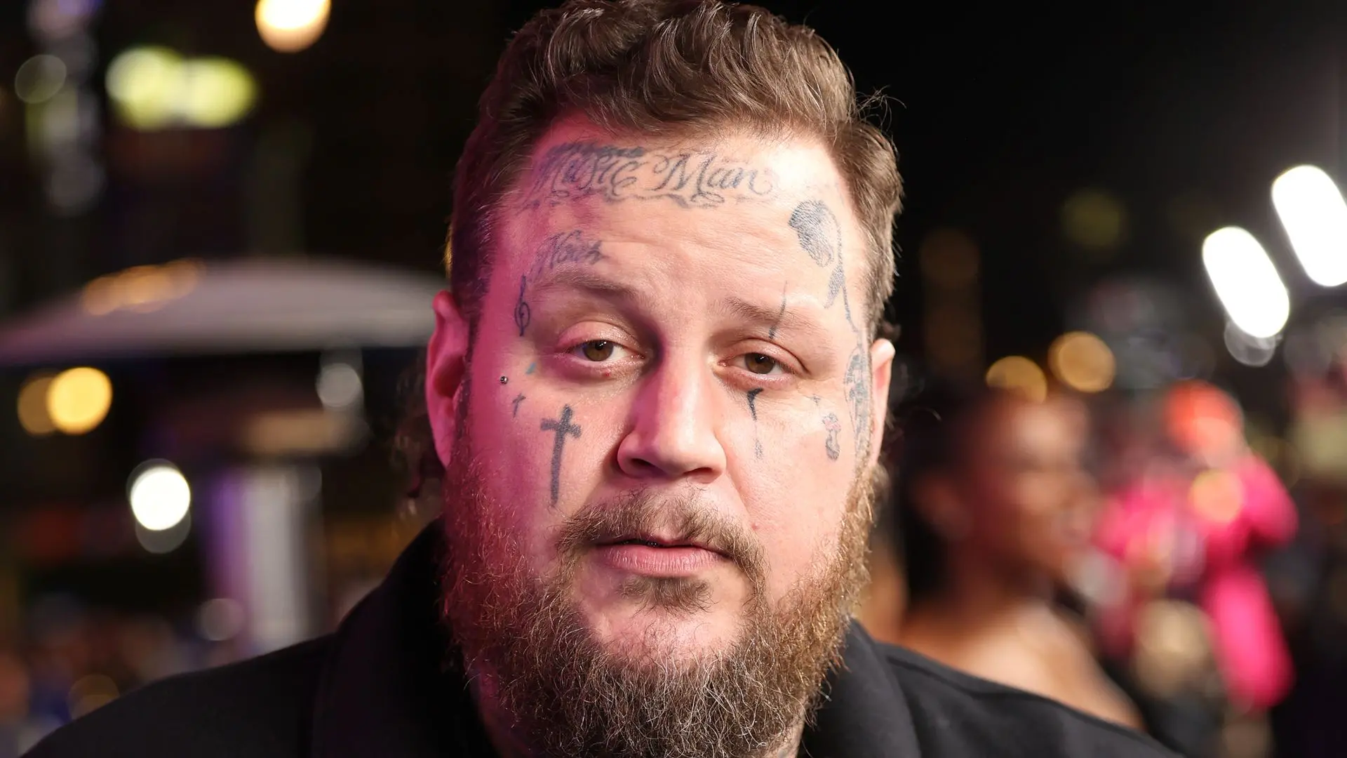 "Ketten sprengen": Das steckt hinter Jelly Rolls Tattoos